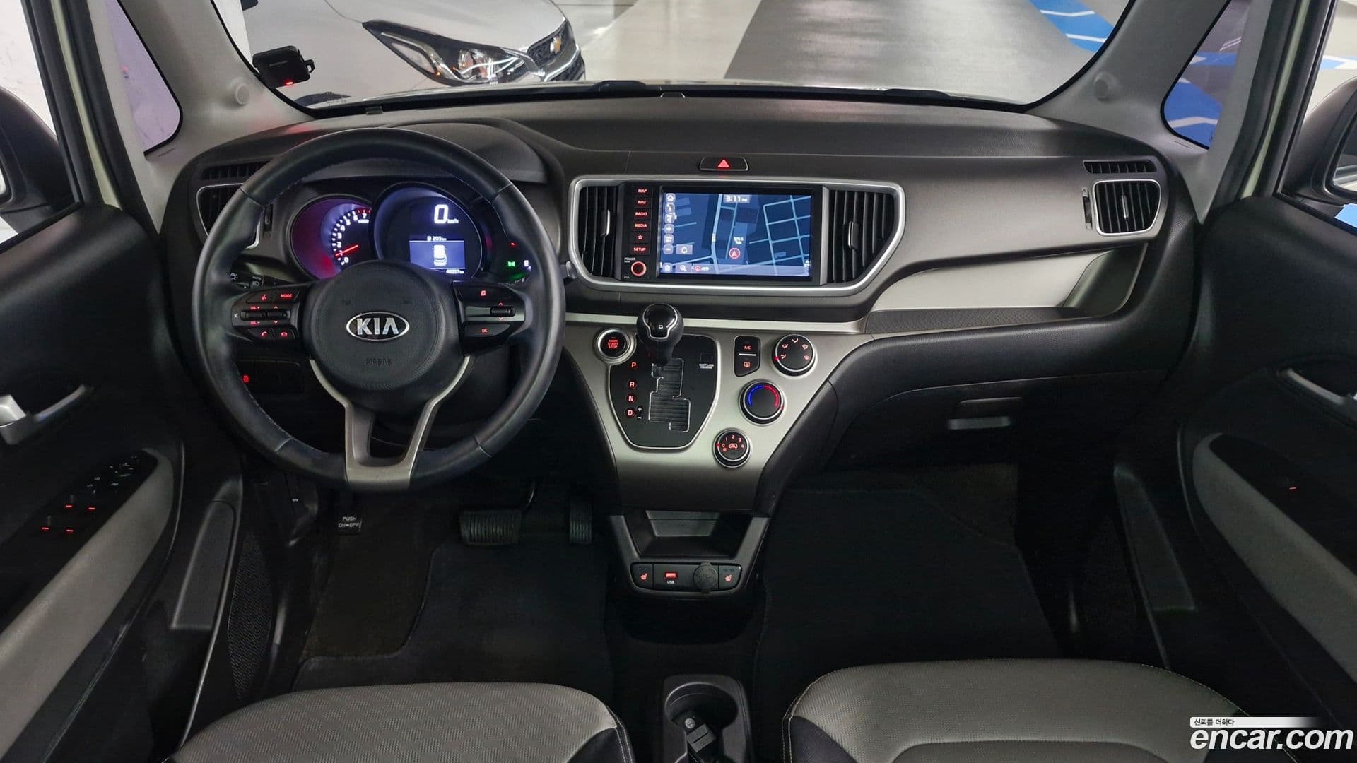 Main__Slider__Photo:RAY Kia 2020.3-6