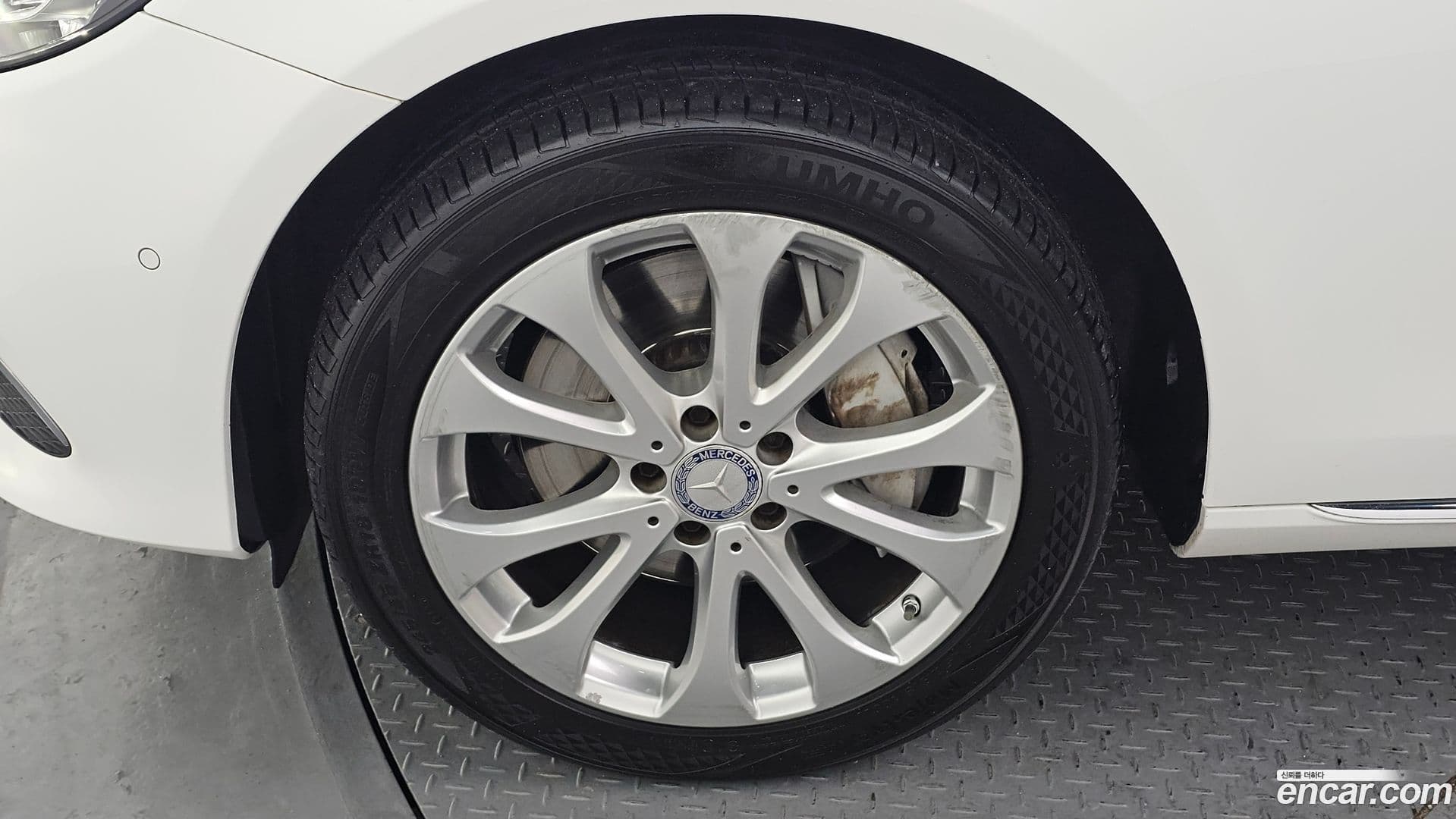 Main__Slider__Photo:E-Class Mercedes-Benz 2017.2-4