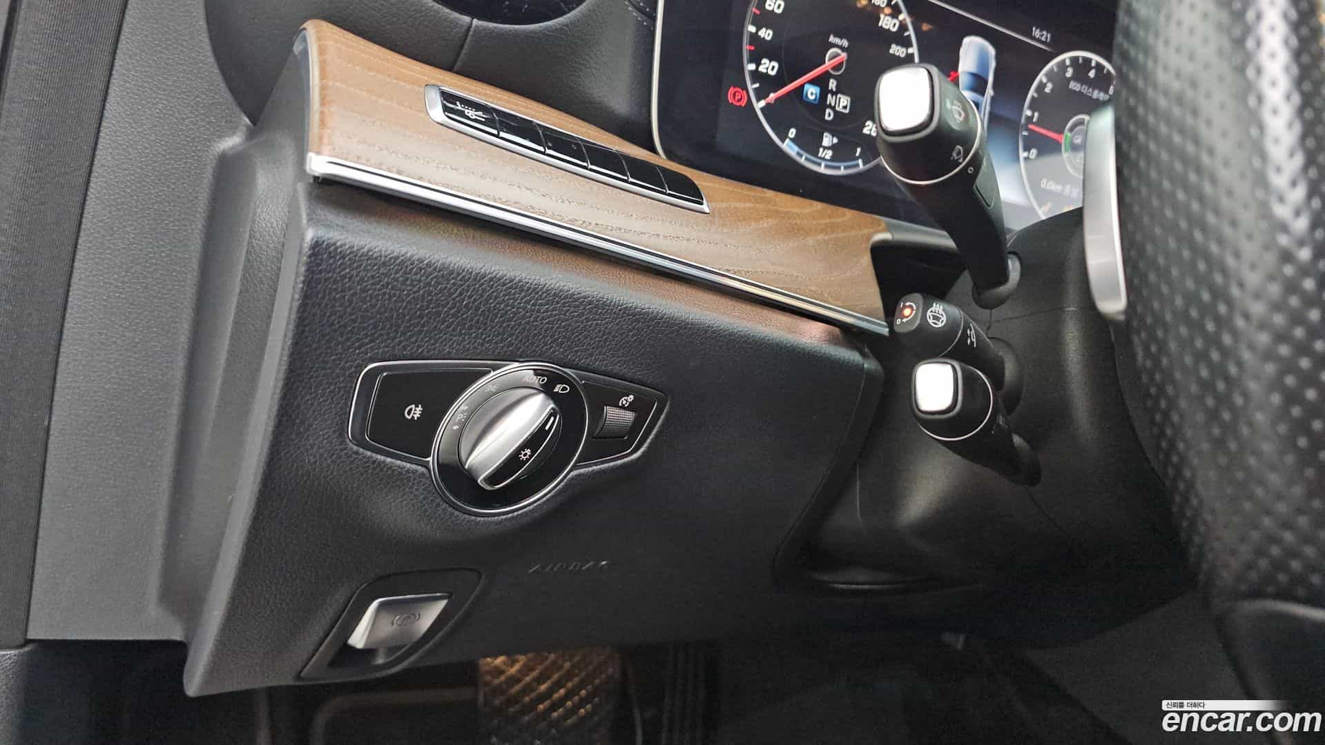 E-Class Mercedes-Benz 2017.2-OPTION-020