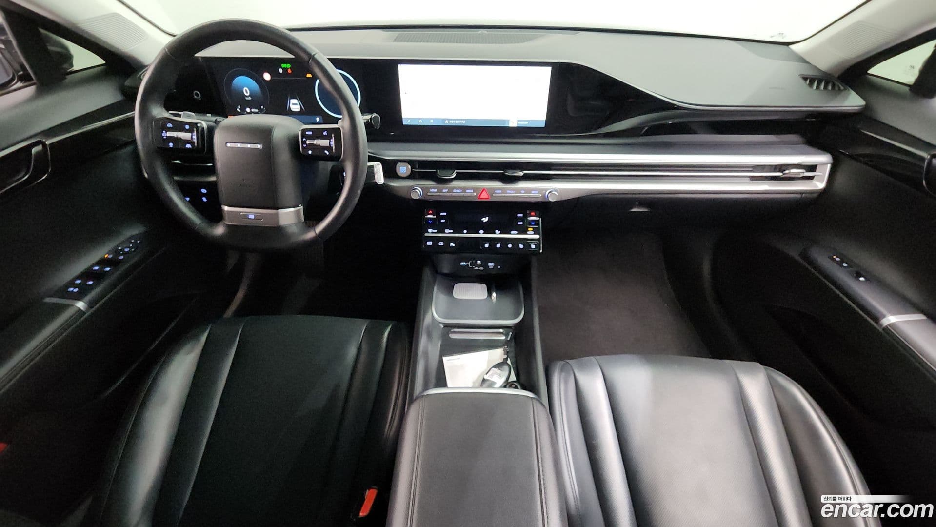 Main__Slider__Photo:Grandeur Hyundai 2023.5-6