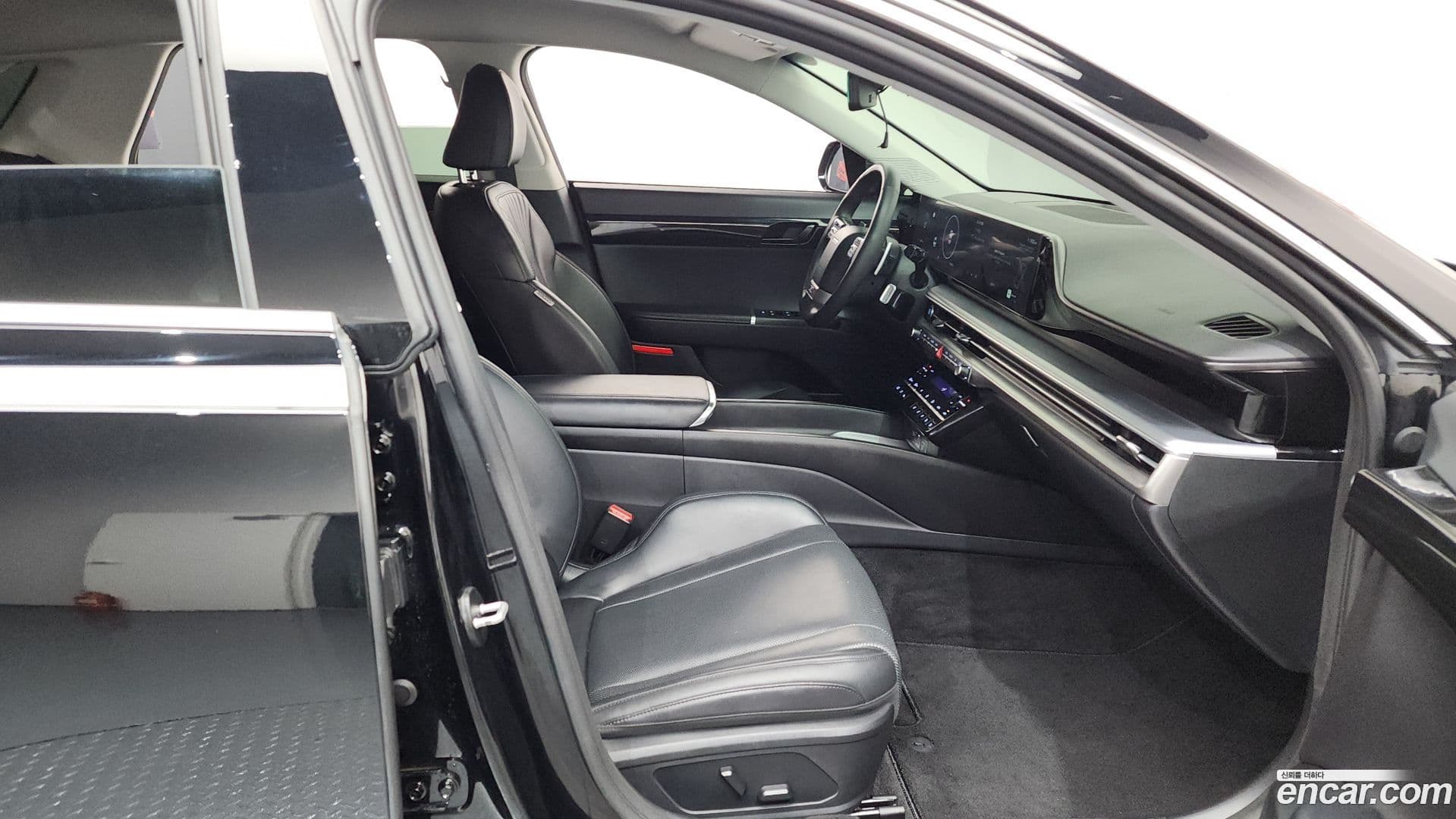 Main__Slider__Photo:Grandeur Hyundai 2023.5-10