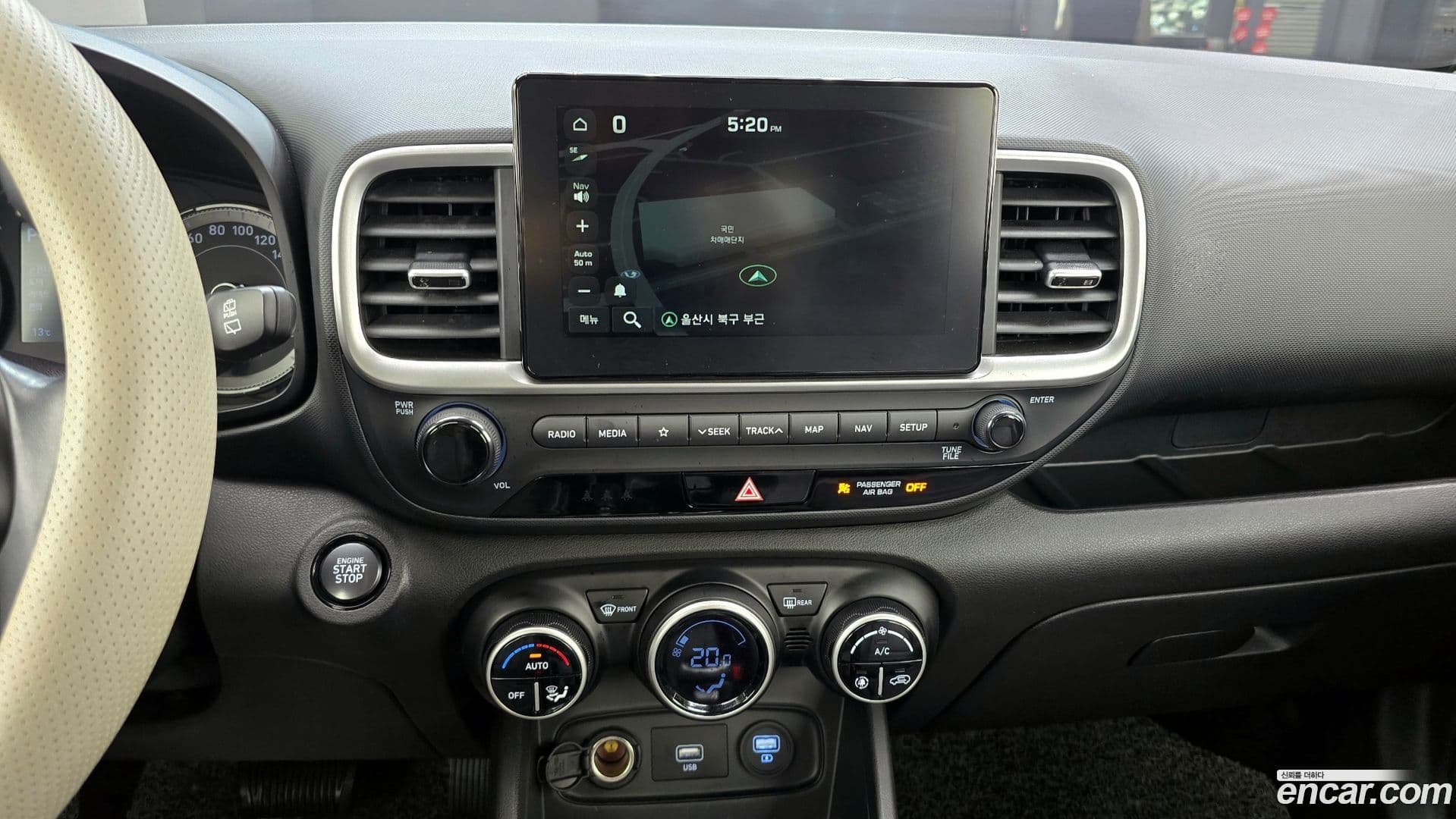 Main__Slider__Photo:Venue Hyundai 2020.2-15