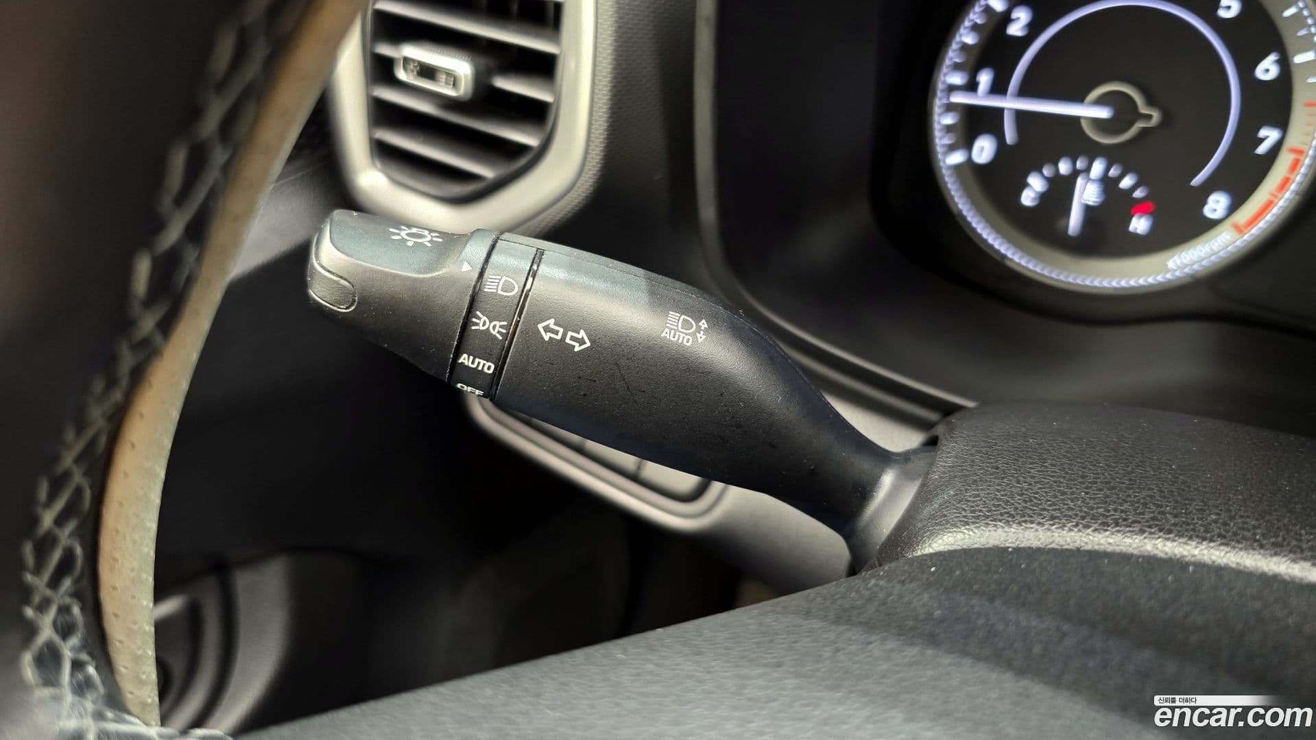 Main__Slider__Photo:Venue Hyundai 2020.2-17