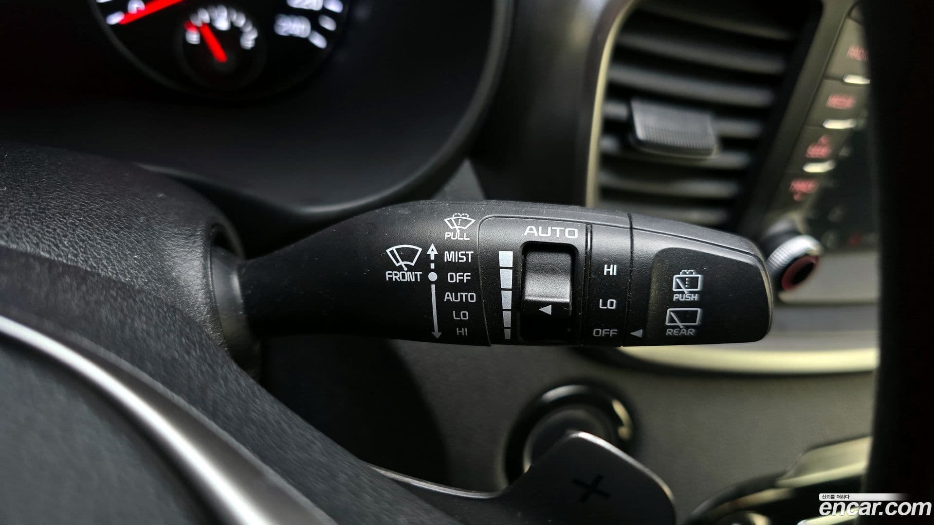 Main__Slider__Photo:Sorento Kia 2018.0-17