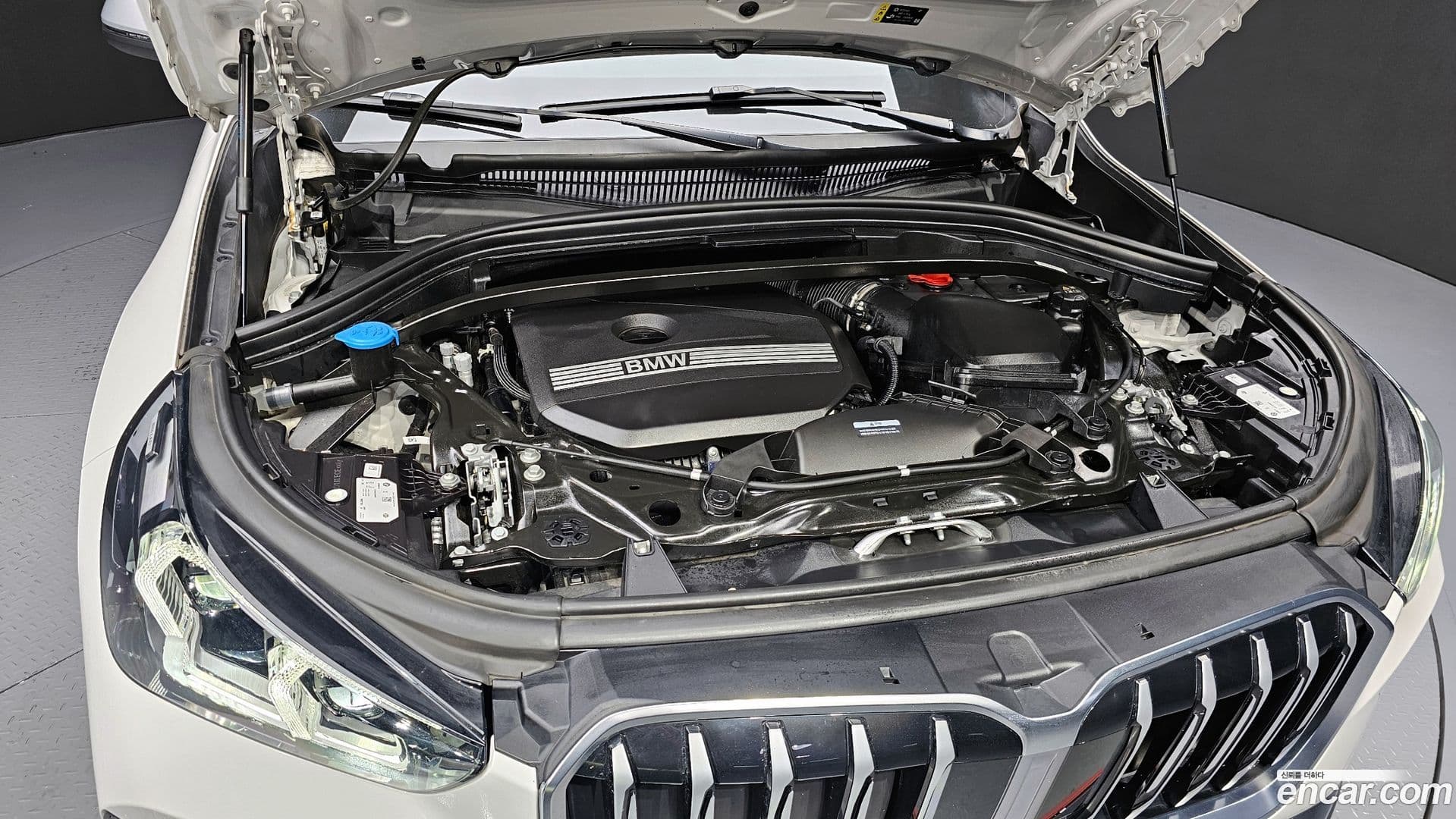 Main__Slider__Photo:X1 BMW 2023.8-5