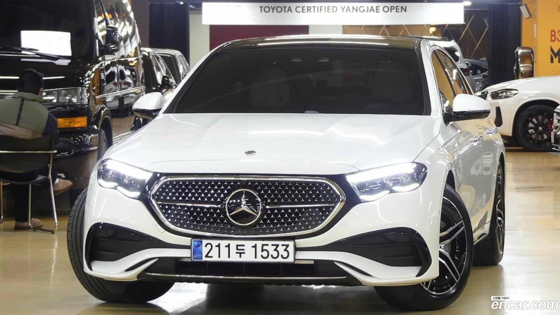 E-Class Mercedes-Benz 2025.0-OUTER-001