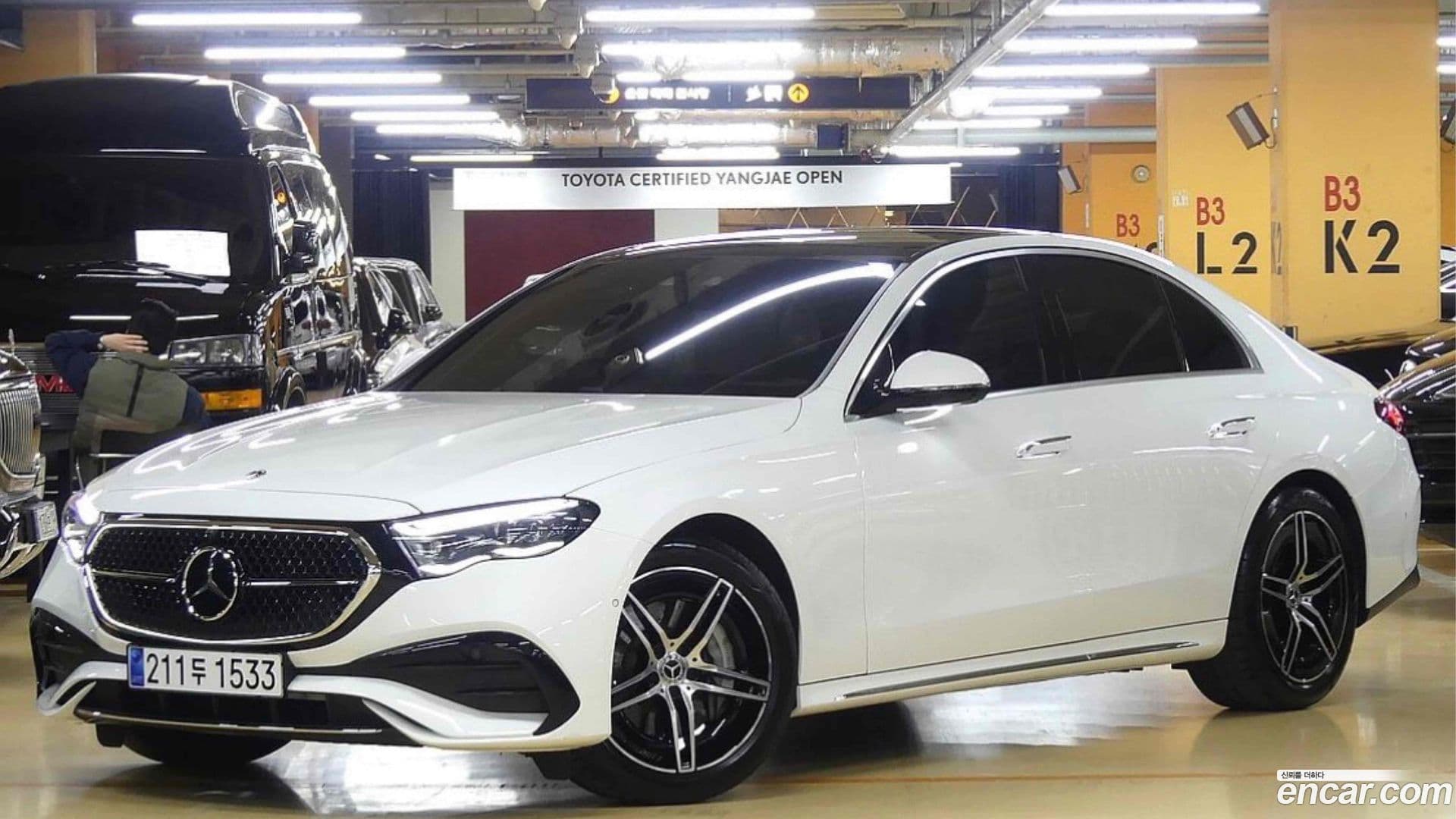 Main__Slider__Photo:E-Class Mercedes-Benz 2025.0-1