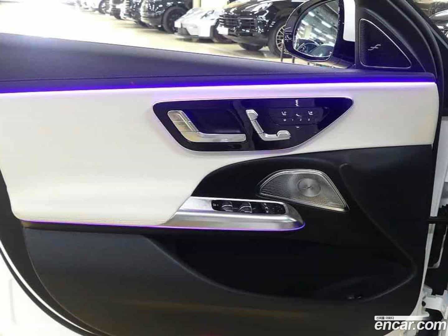 E-Class Mercedes-Benz 2025.0-OPTION-015