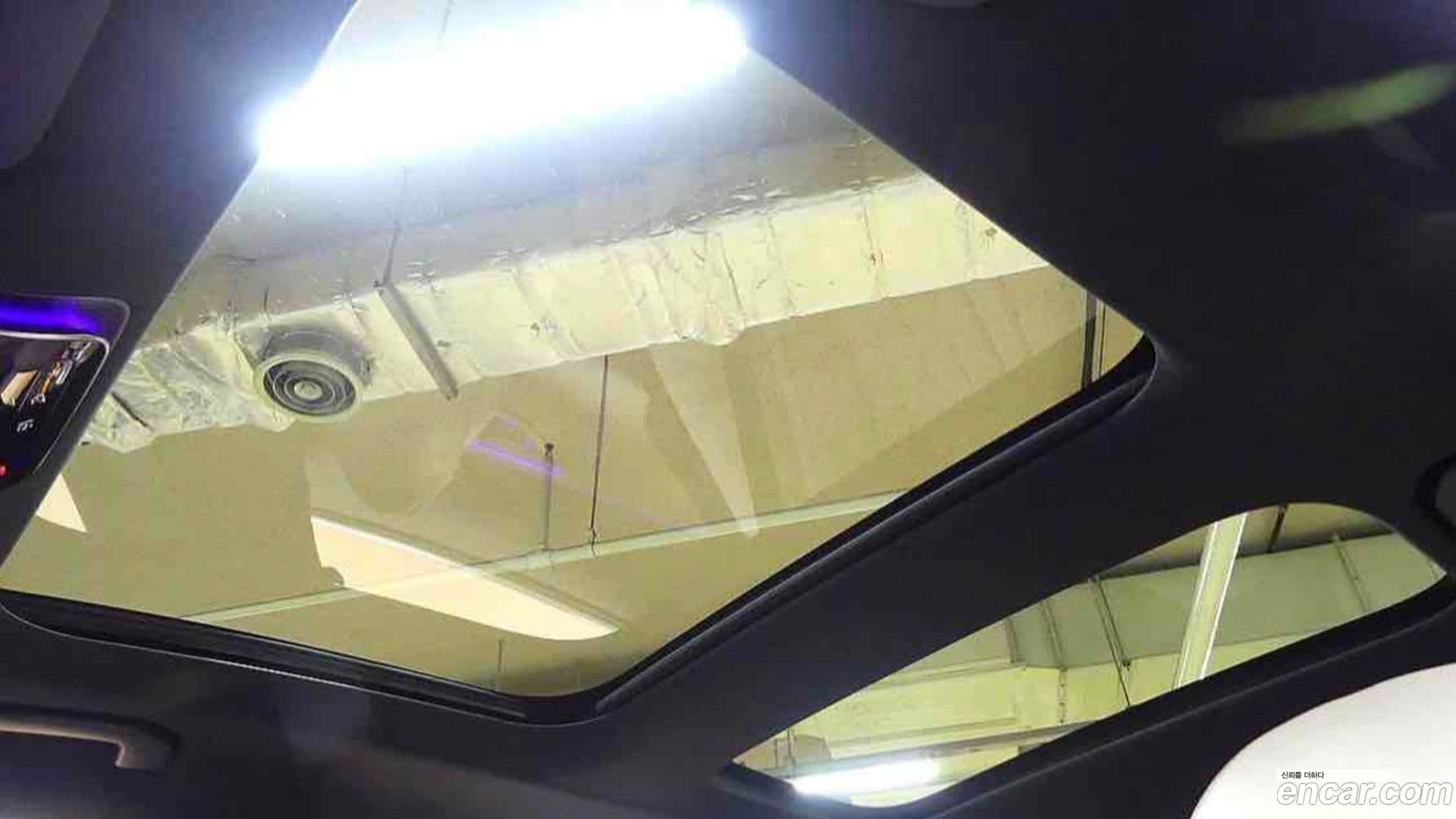 Main__Slider__Photo:E-Class Mercedes-Benz 2025.0-12