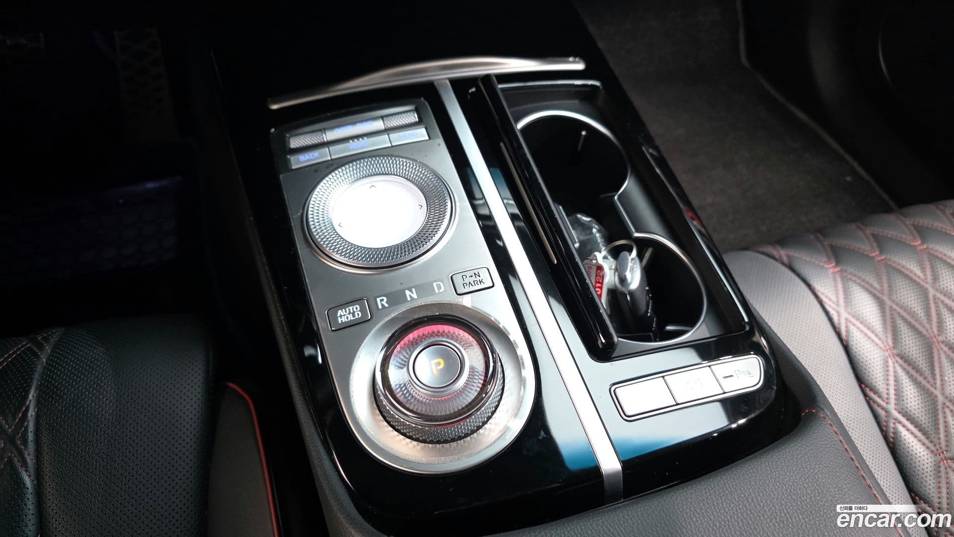 Main__Slider__Photo:G80 Genesis 2022.6-8