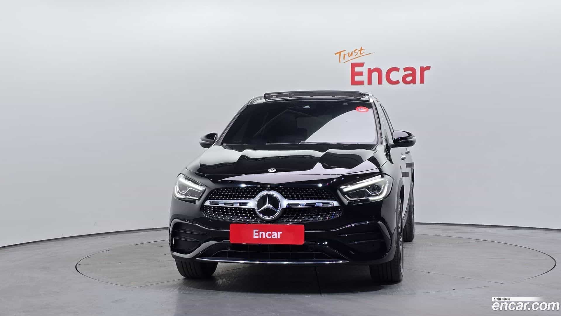 GLA-Class Mercedes-Benz 2020.11-OUTER-003