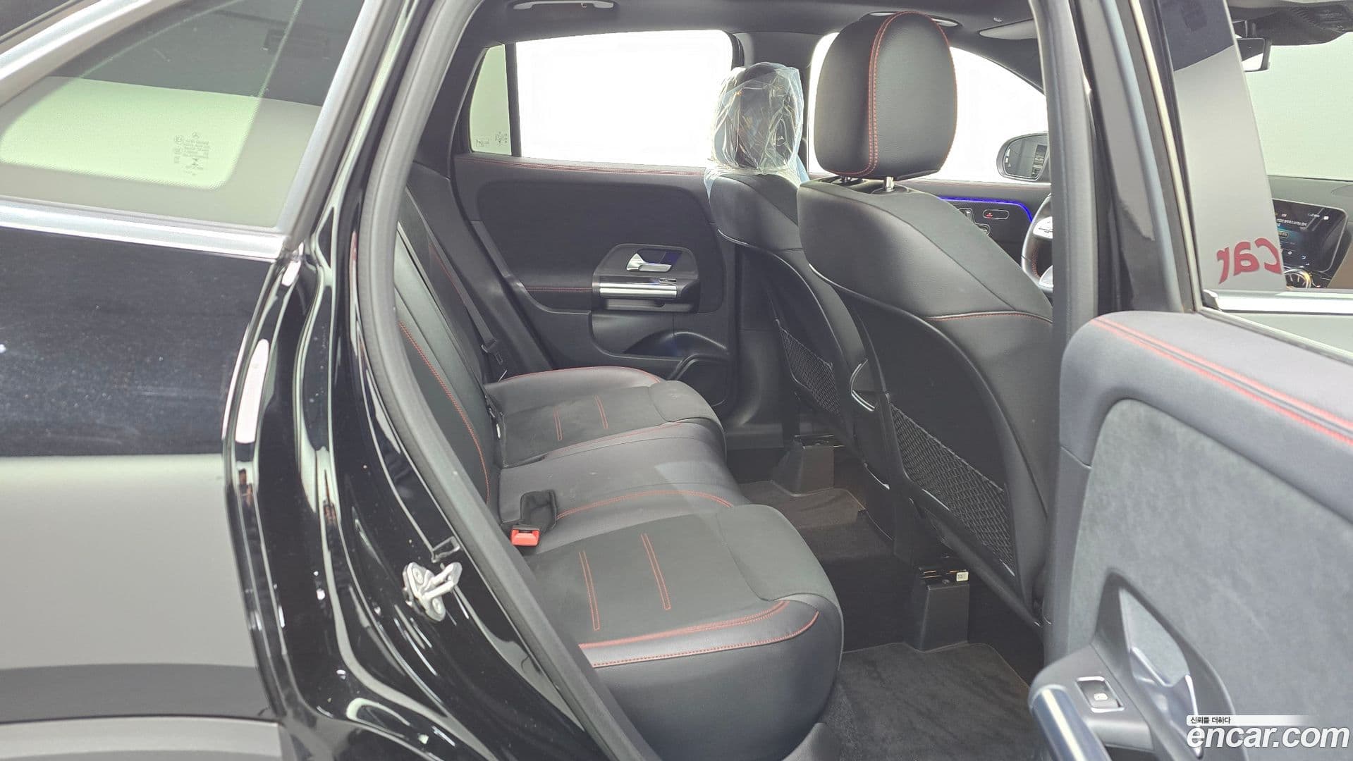 Main__Slider__Photo:GLA-Class Mercedes-Benz 2020.11-11