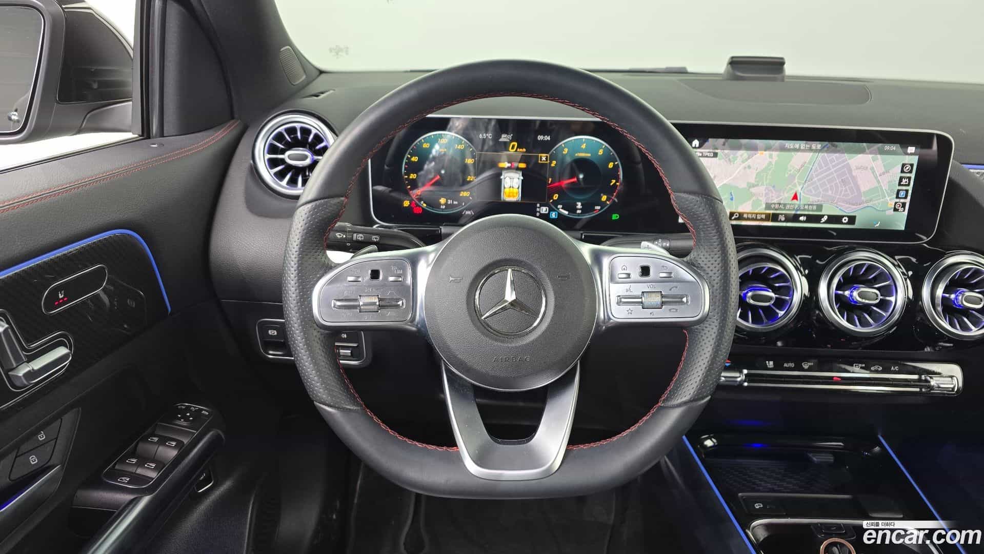 GLA-Class Mercedes-Benz 2020.11-OPTION-017