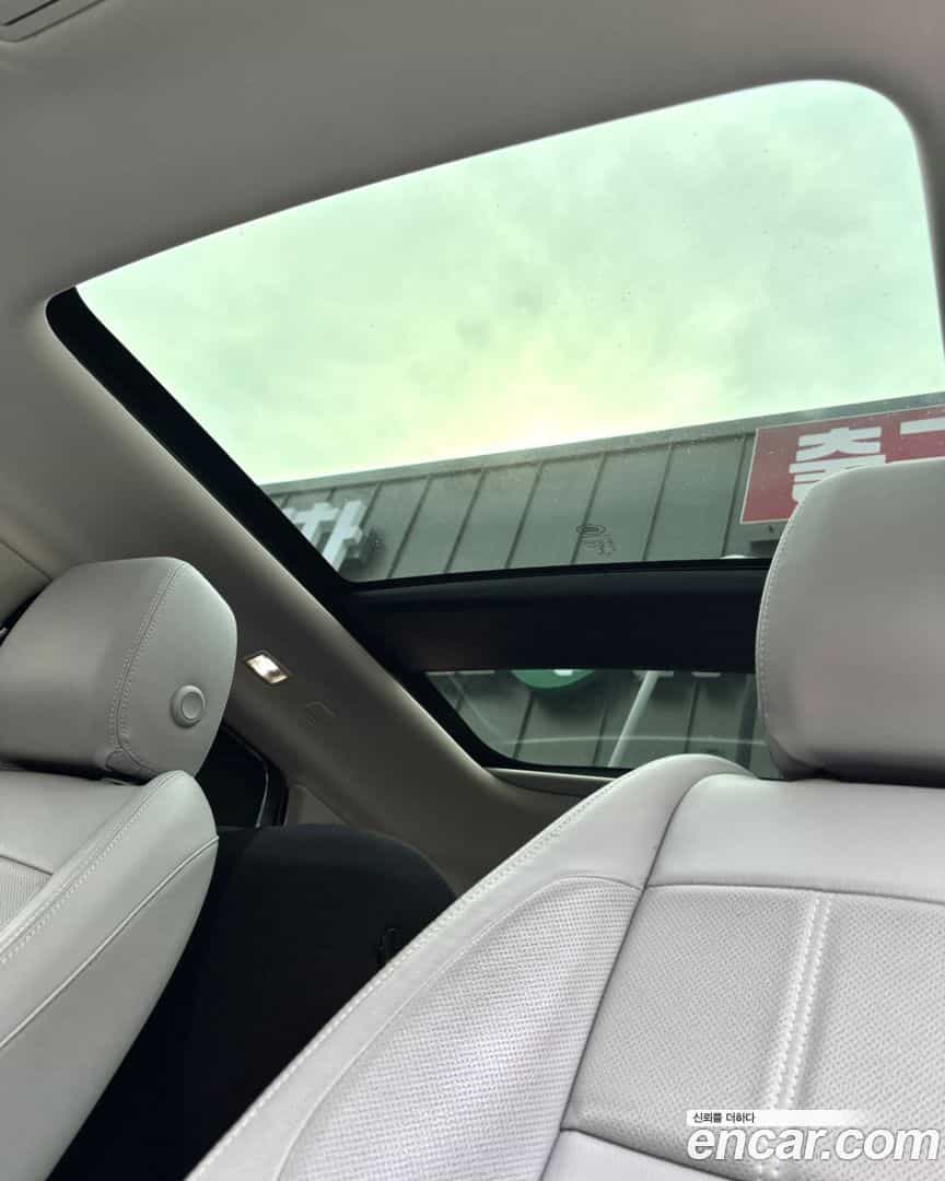 Range Rover Evoque Land Rover 2022.0-OUTER-006