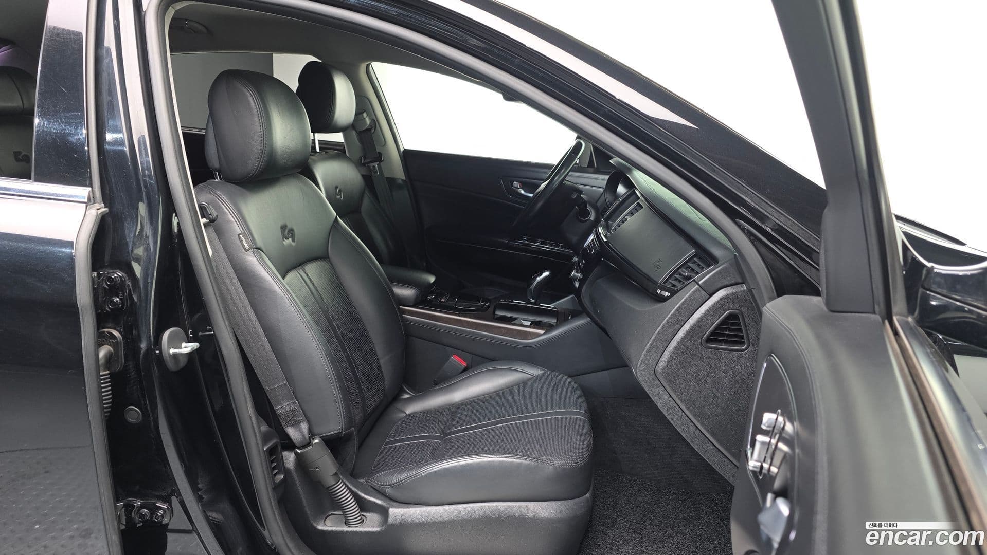 Main__Slider__Photo:K9 Kia 2012.6-9