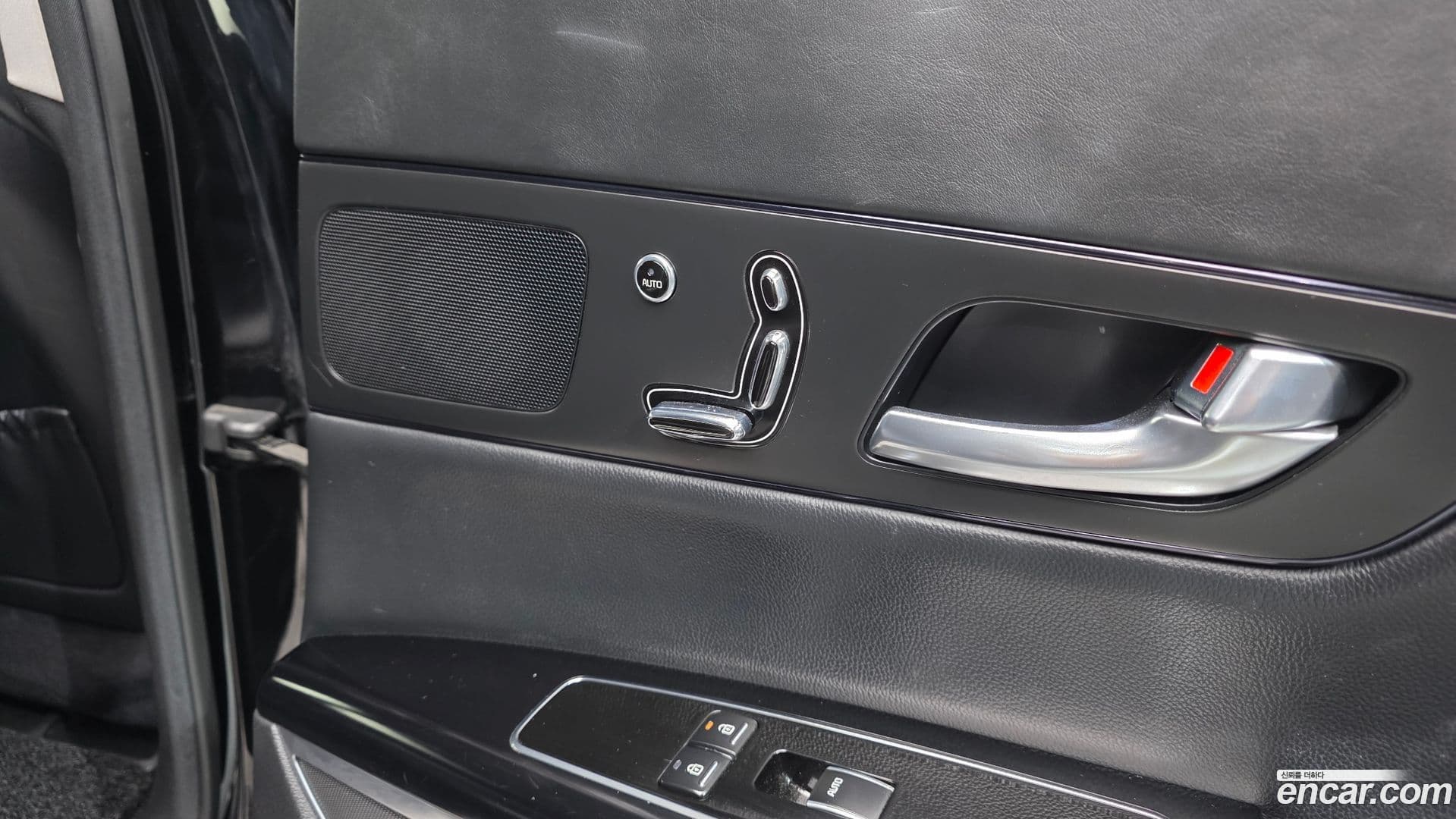 Main__Slider__Photo:K9 Kia 2012.6-17