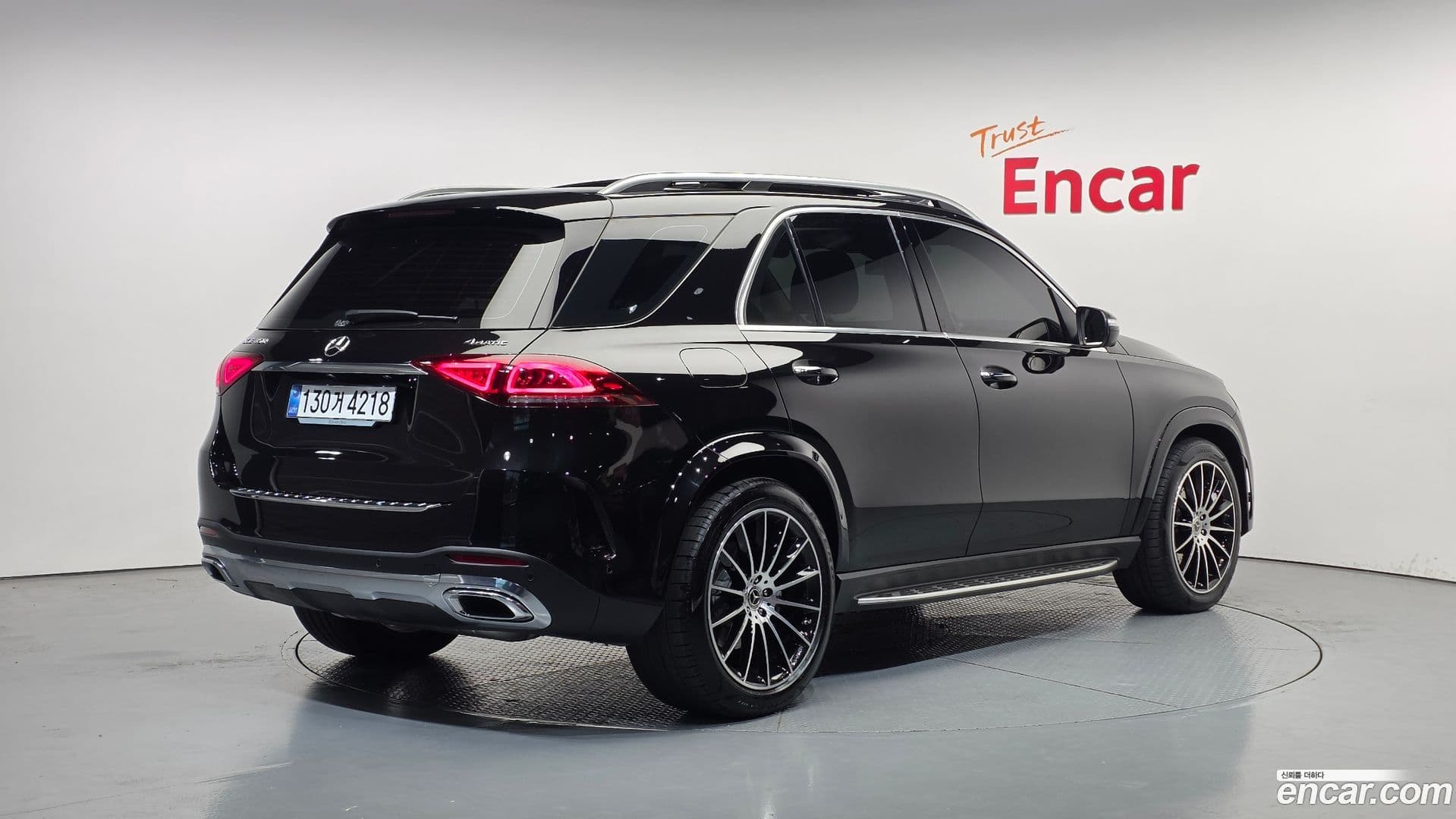 Main__Slider__Photo:GLE-Class Mercedes-Benz 2023.5-1