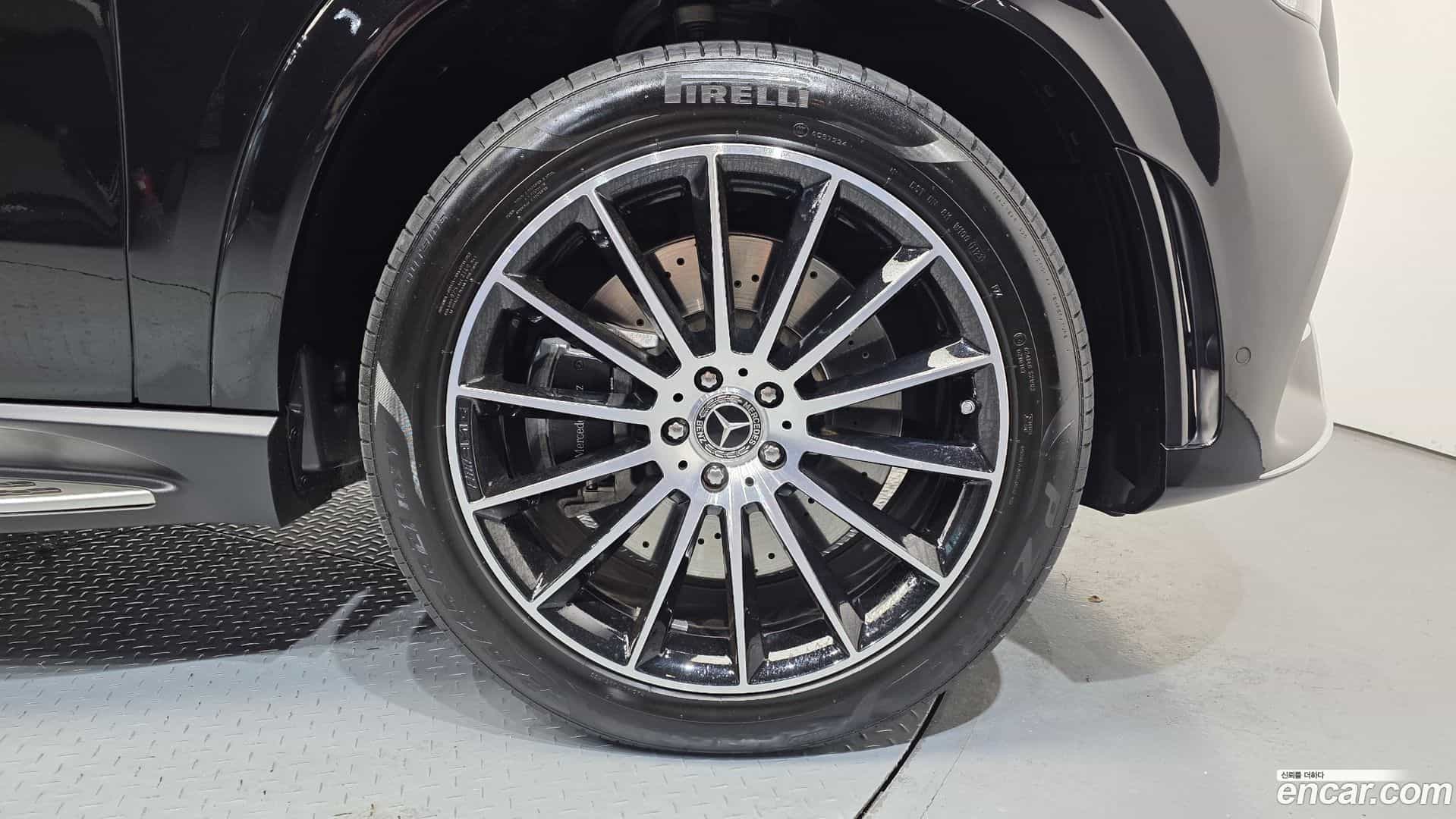 GLE-Class Mercedes-Benz 2023.5-OUTER-005