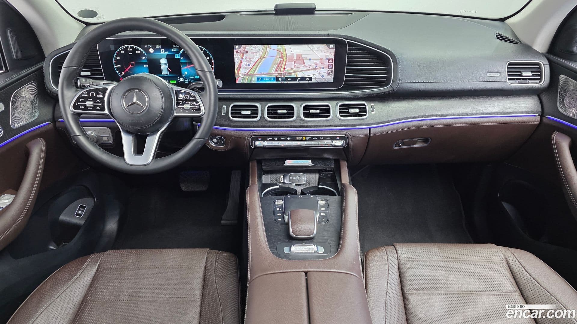 Main__Slider__Photo:GLE-Class Mercedes-Benz 2023.5-6