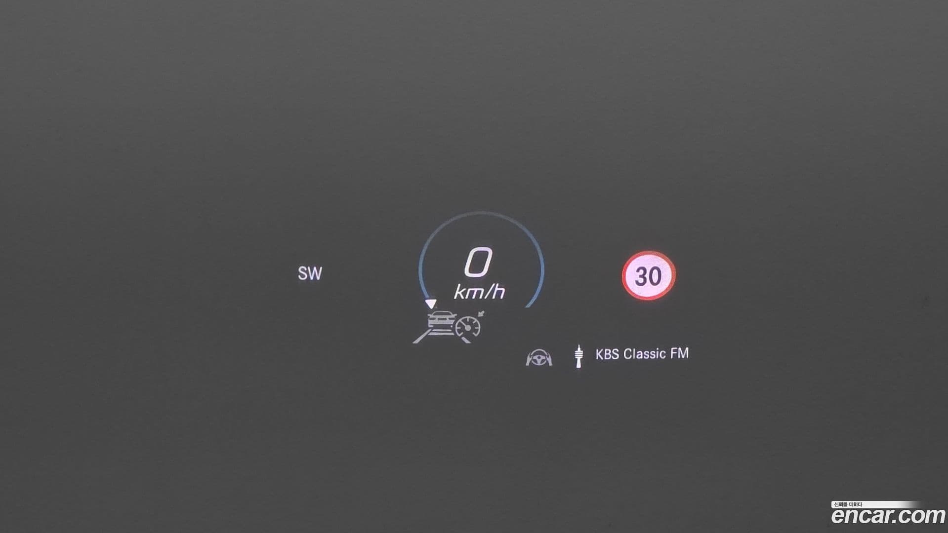 Main__Slider__Photo:GLE-Class Mercedes-Benz 2023.5-12