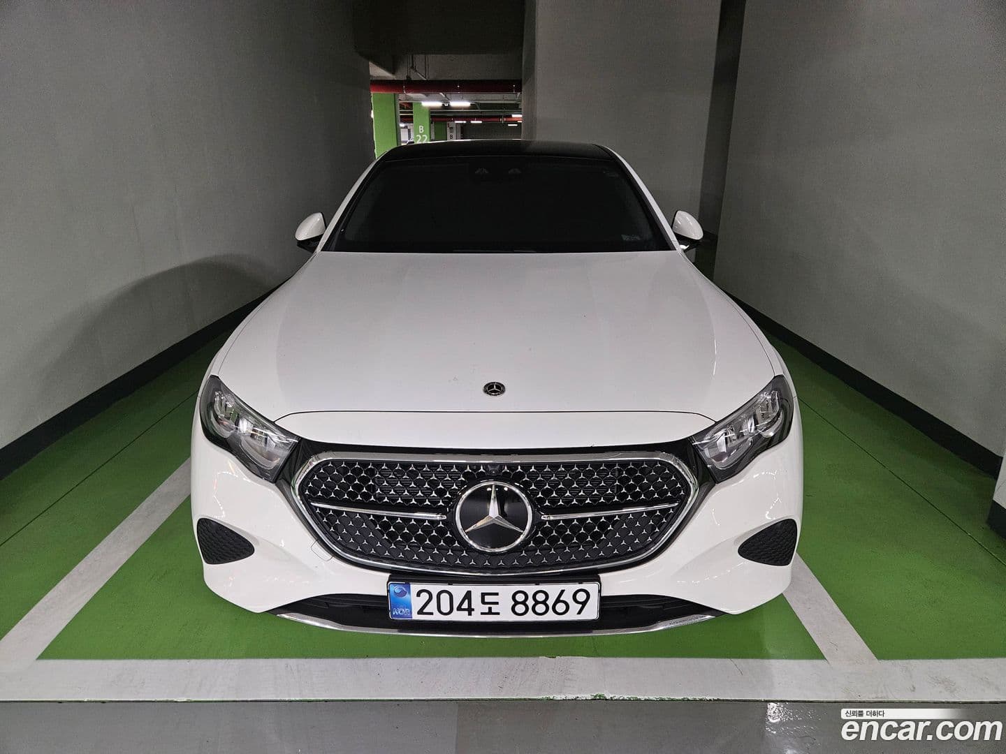 Main__Slider__Photo:E-Class Mercedes-Benz 2025.2-0