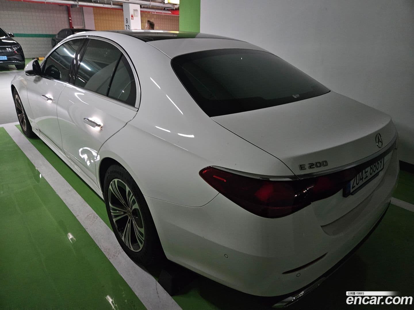 Main__Slider__Photo:E-Class Mercedes-Benz 2025.2-4