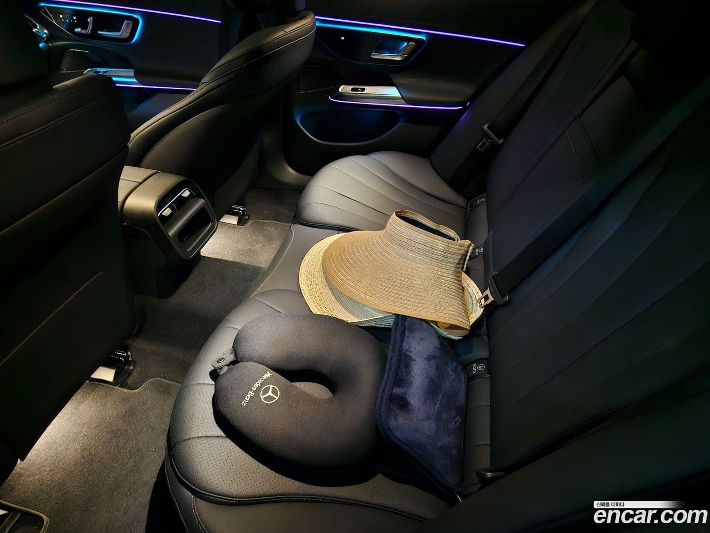 Main__Slider__Photo:E-Class Mercedes-Benz 2025.2-18