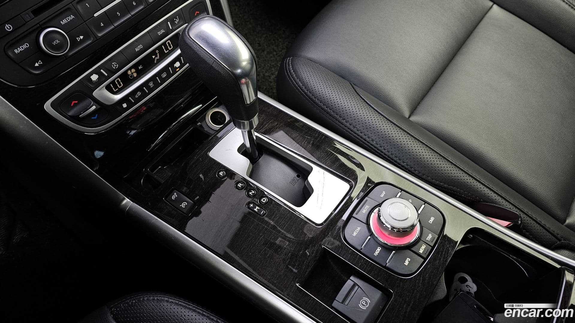 Main__Slider__Photo:SM5 Renault-KoreaSamsung 2015.2-8