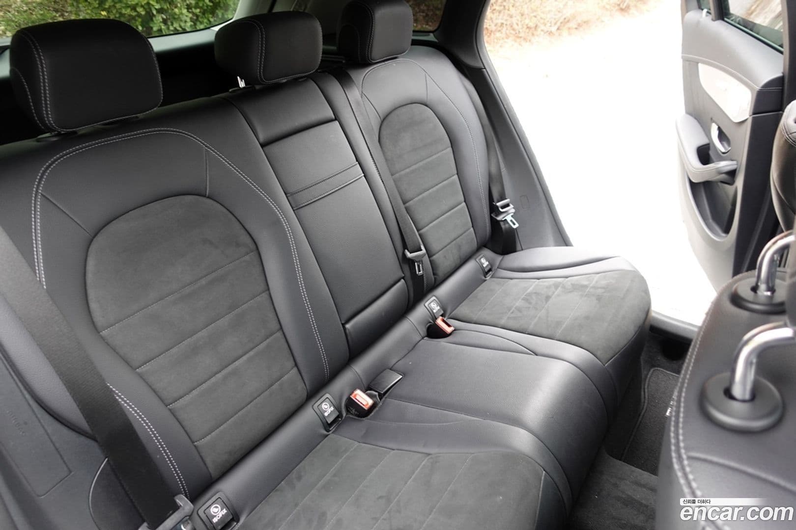 Main__Slider__Photo:GLC-Class Mercedes-Benz 2019.9-8