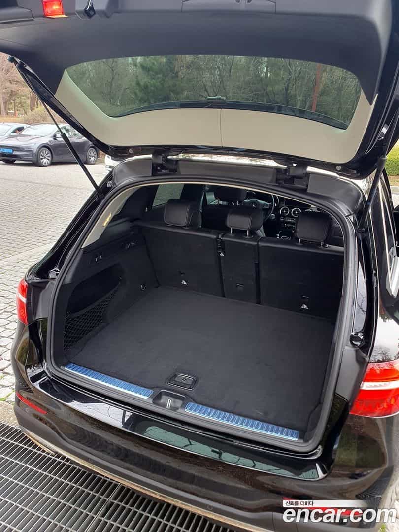 GLC-Class Mercedes-Benz 2019.9-INNER-010