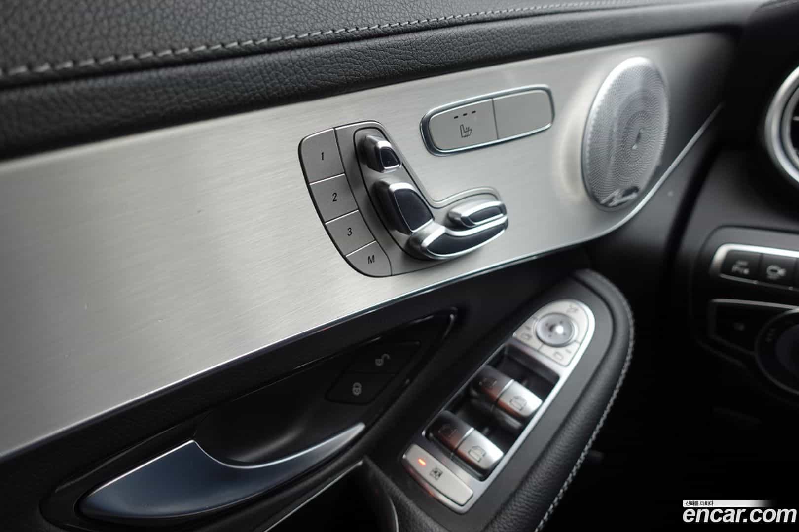 GLC-Class Mercedes-Benz 2019.9-OPTION-016