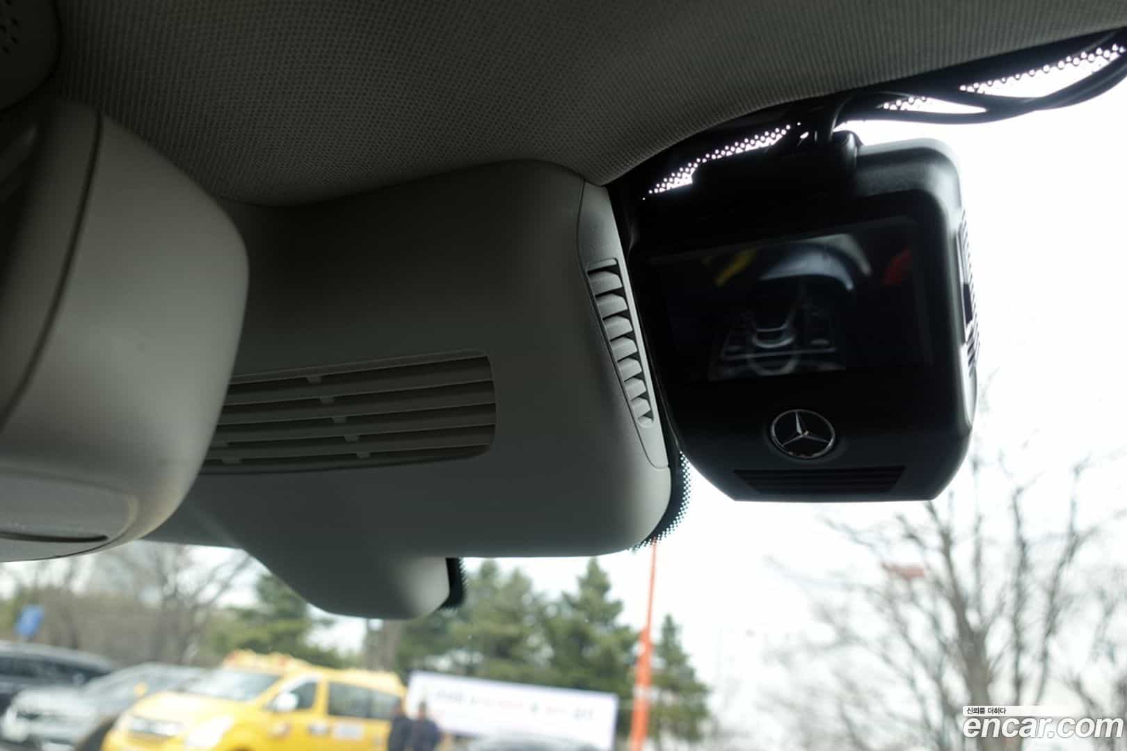 GLC-Class Mercedes-Benz 2019.9-OPTION-019