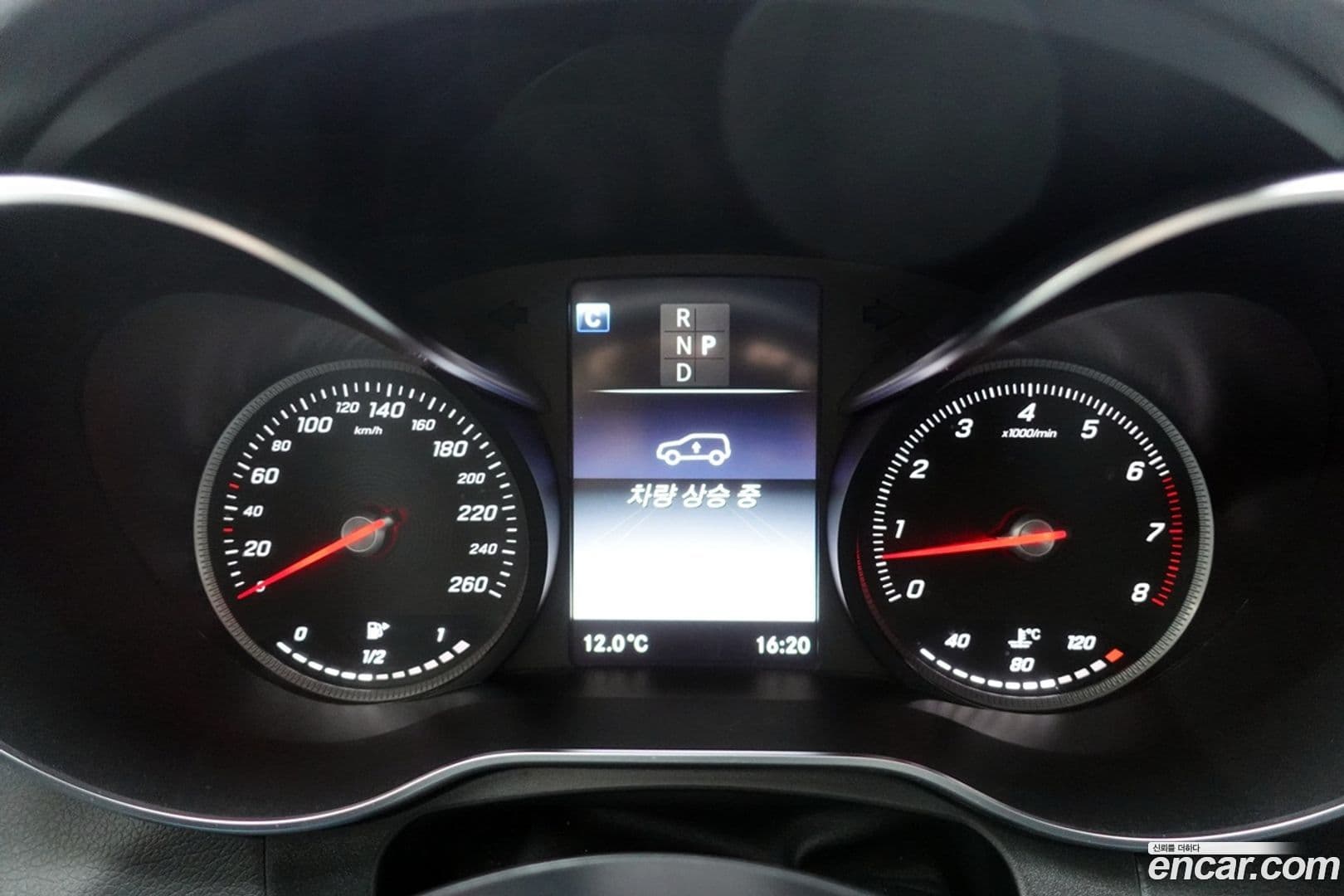 Main__Slider__Photo:GLC-Class Mercedes-Benz 2019.9-17