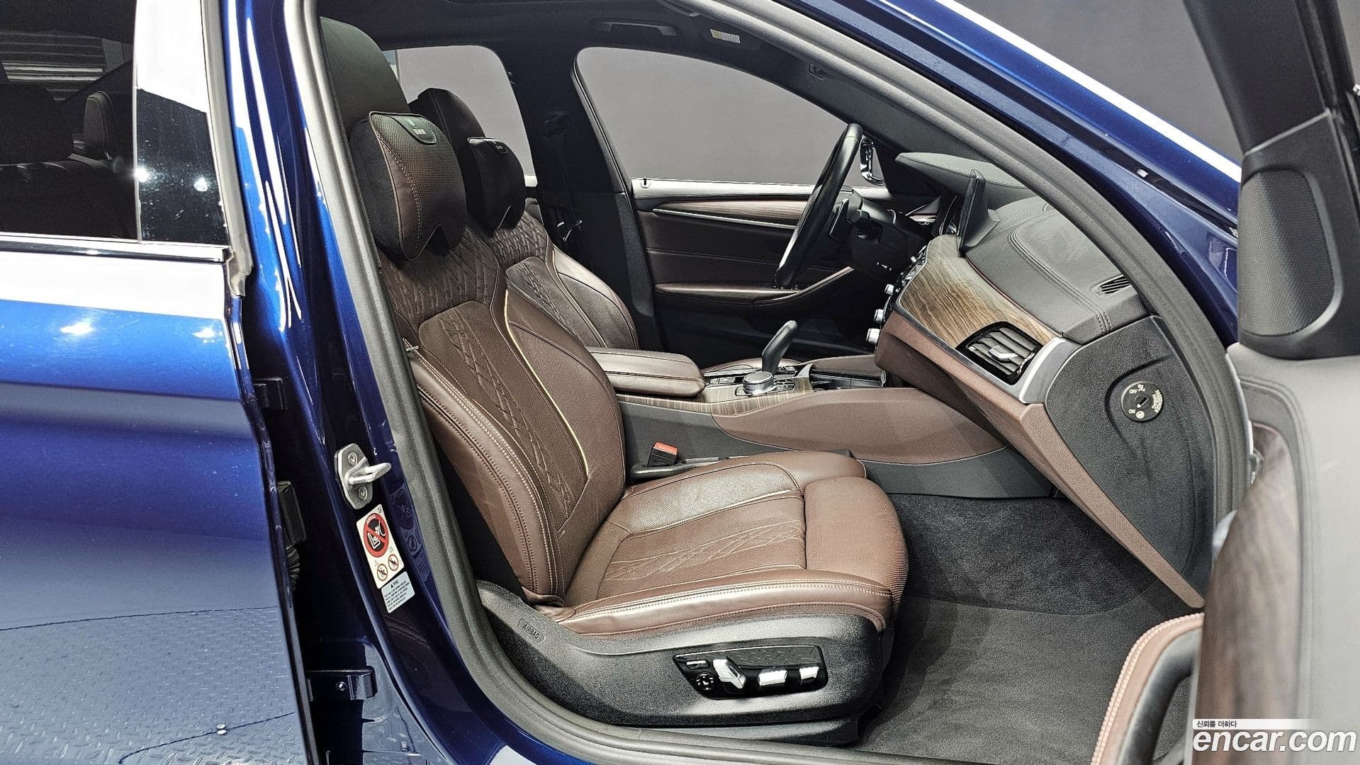 Main__Slider__Photo:5-Series BMW 2017.8-9