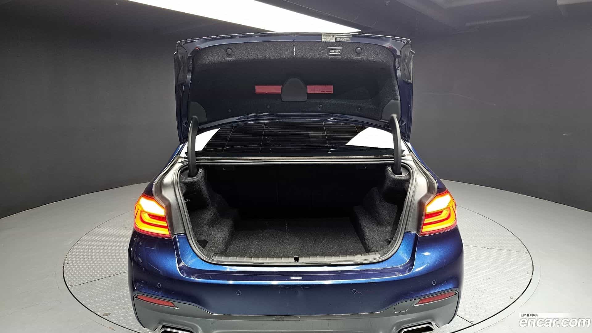 5-Series BMW 2017.8-OPTION-024