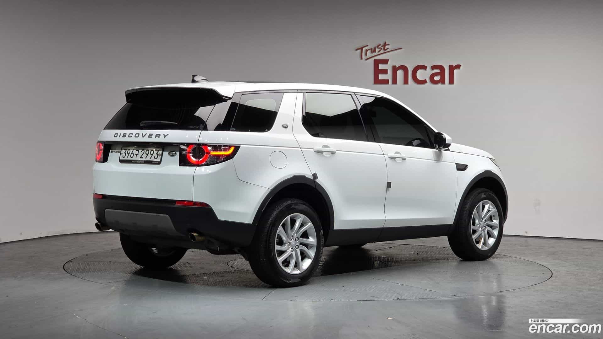 Discovery Sport Land Rover 2019.11-OUTER-002