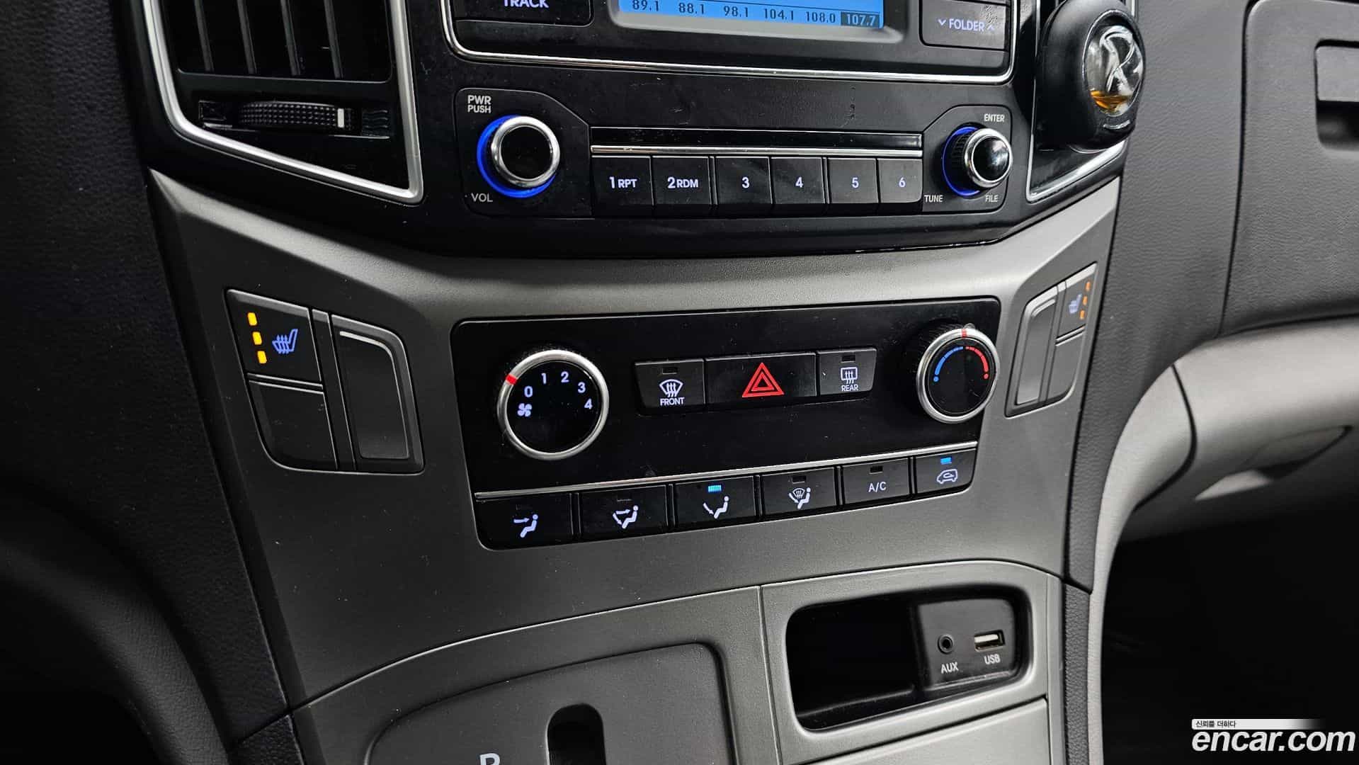 Starex Hyundai 2019.3-OPTION-019