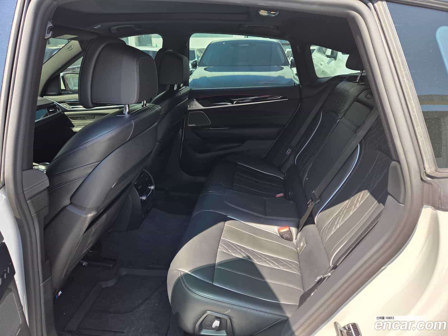 Gran Turismo BMW 2023.2-INNER-008