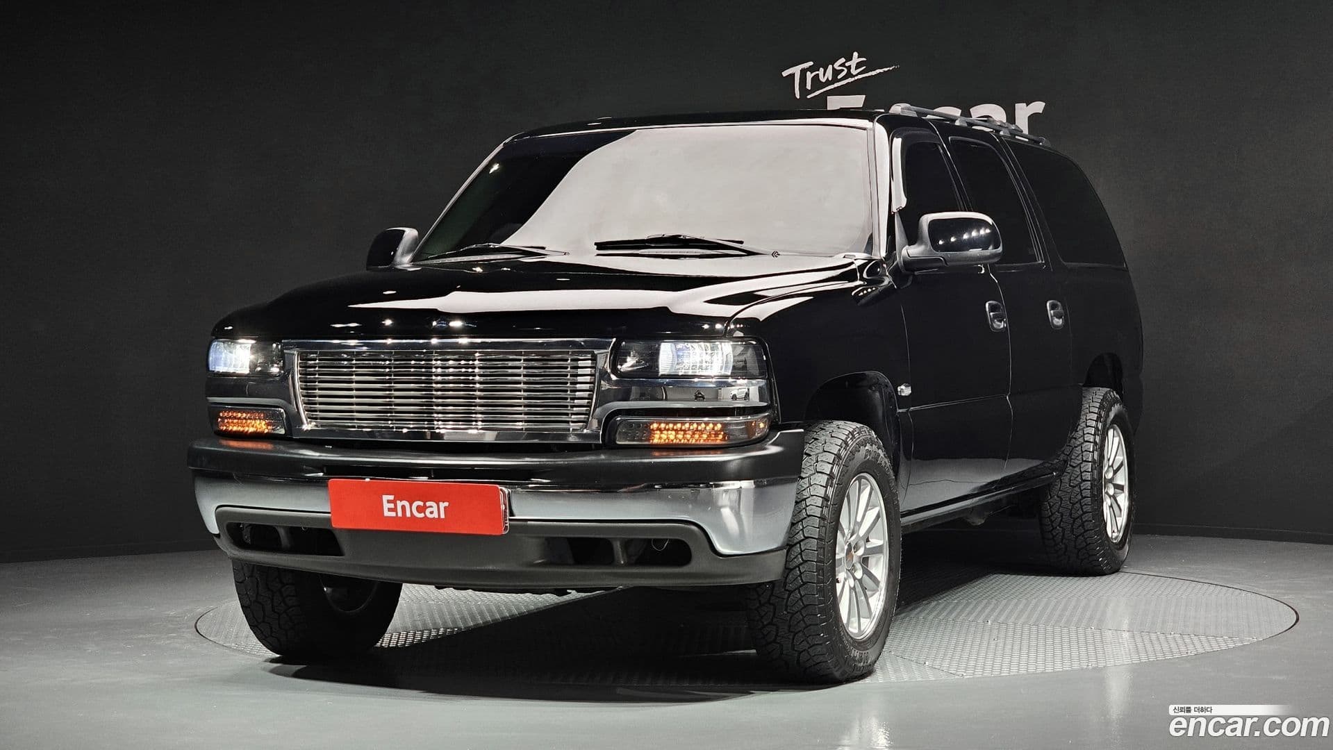 Main__Slider__Photo:Surburban Chevrolet 2001.11-0