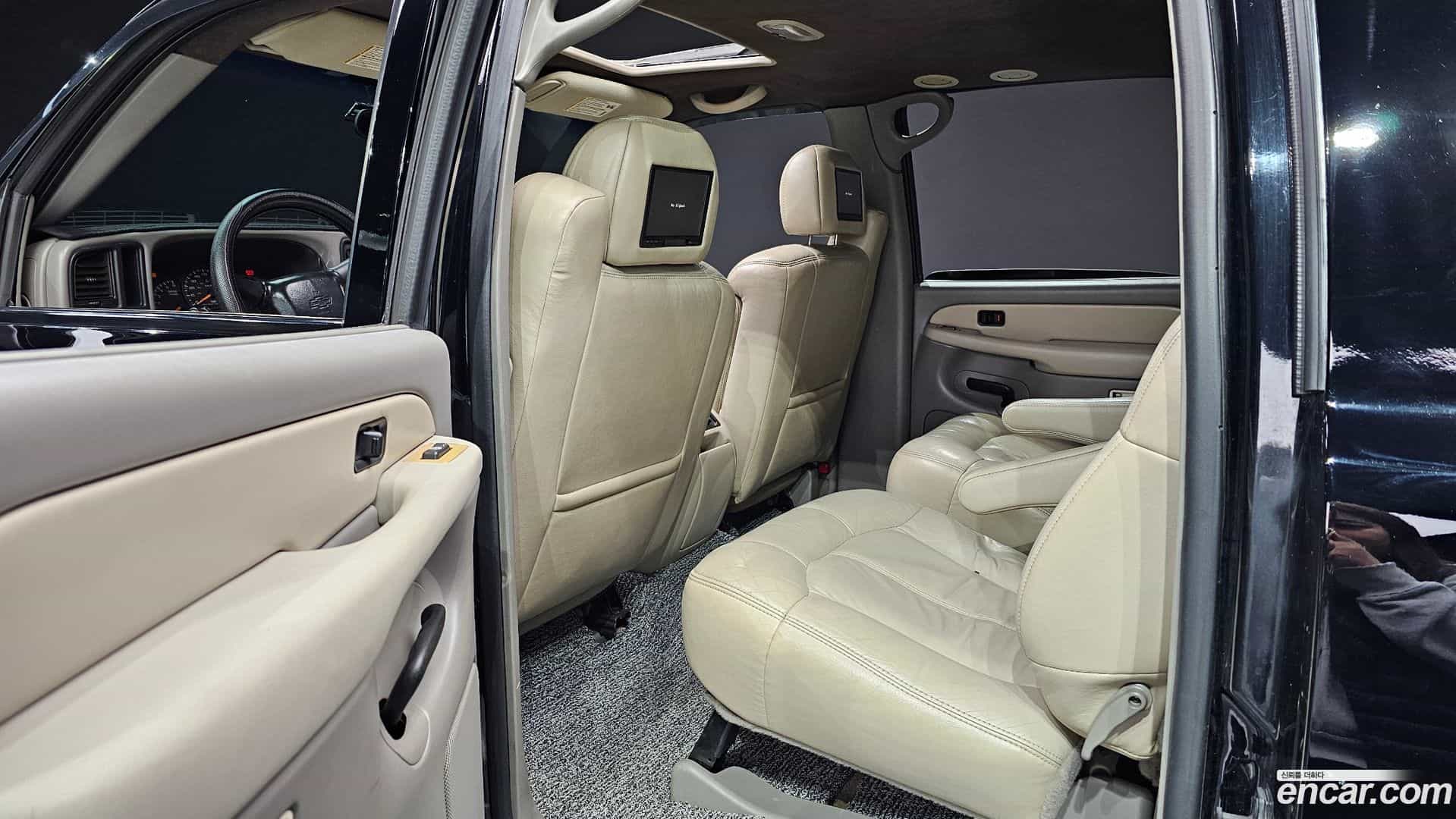 Surburban Chevrolet 2001.11-OPTION-016