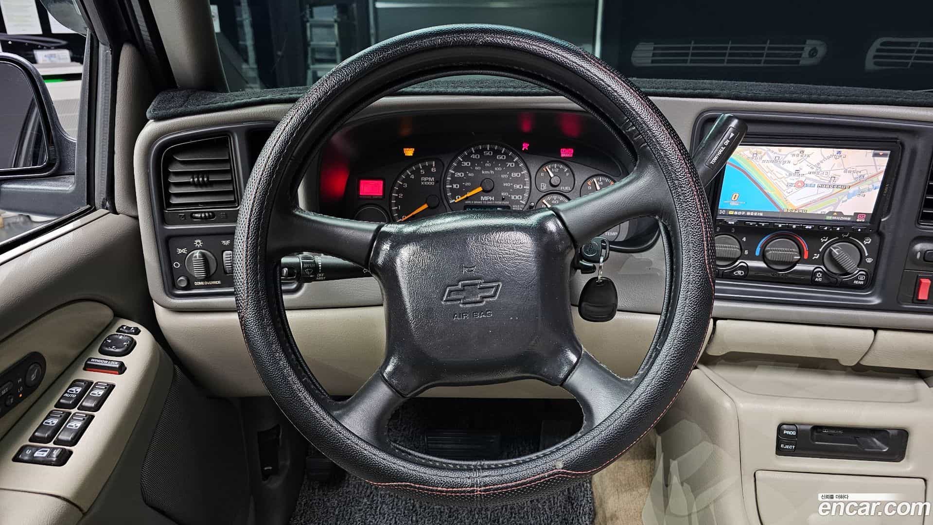 Surburban Chevrolet 2001.11-OPTION-017