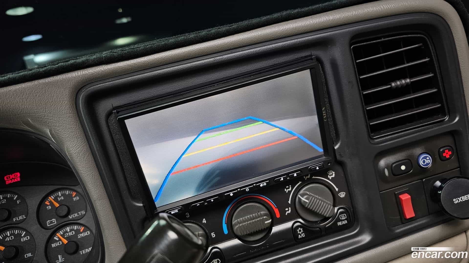 Surburban Chevrolet 2001.11-OPTION-018