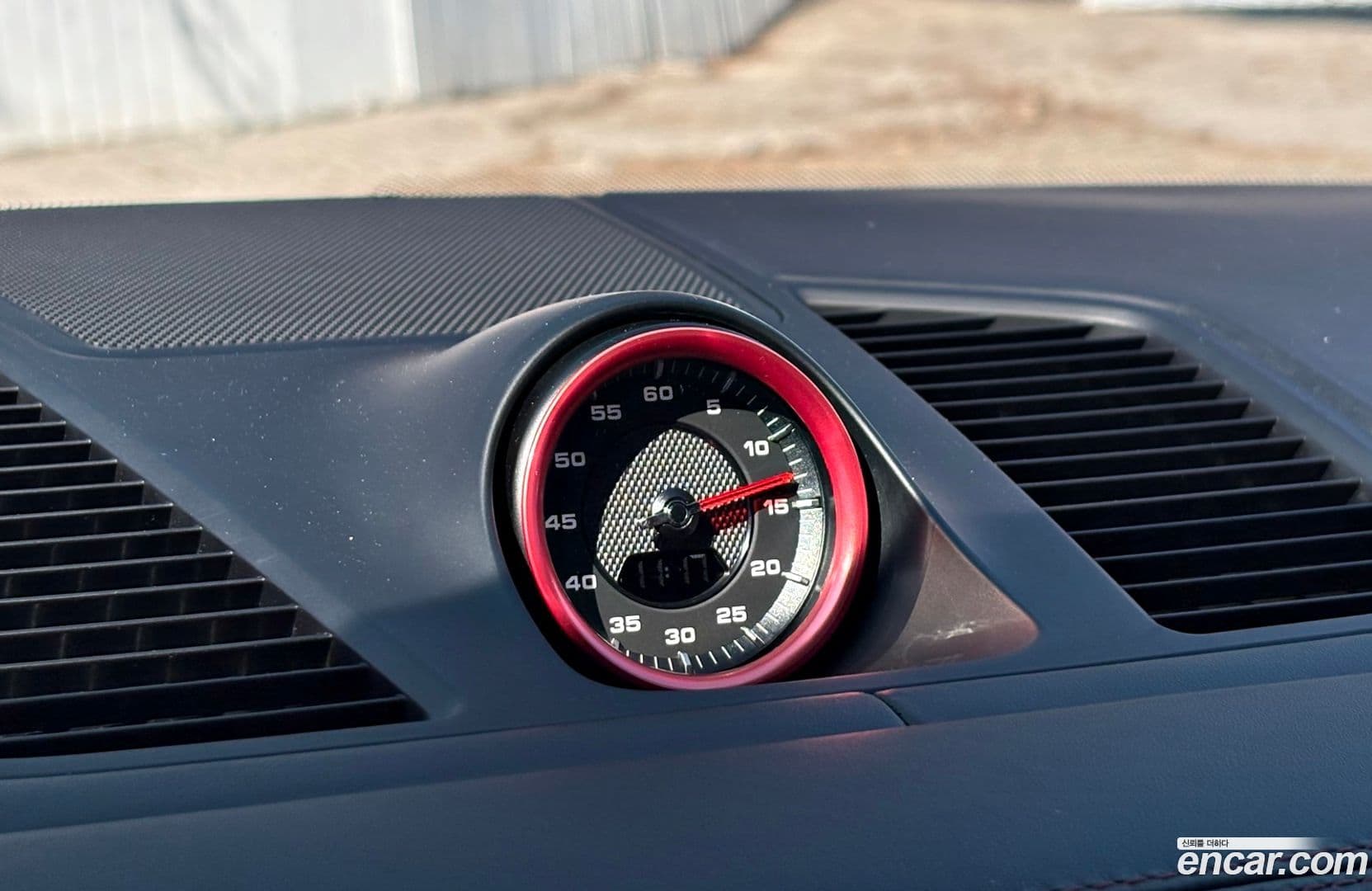 Main__Slider__Photo:Cayenne Porsche 2020.3-16