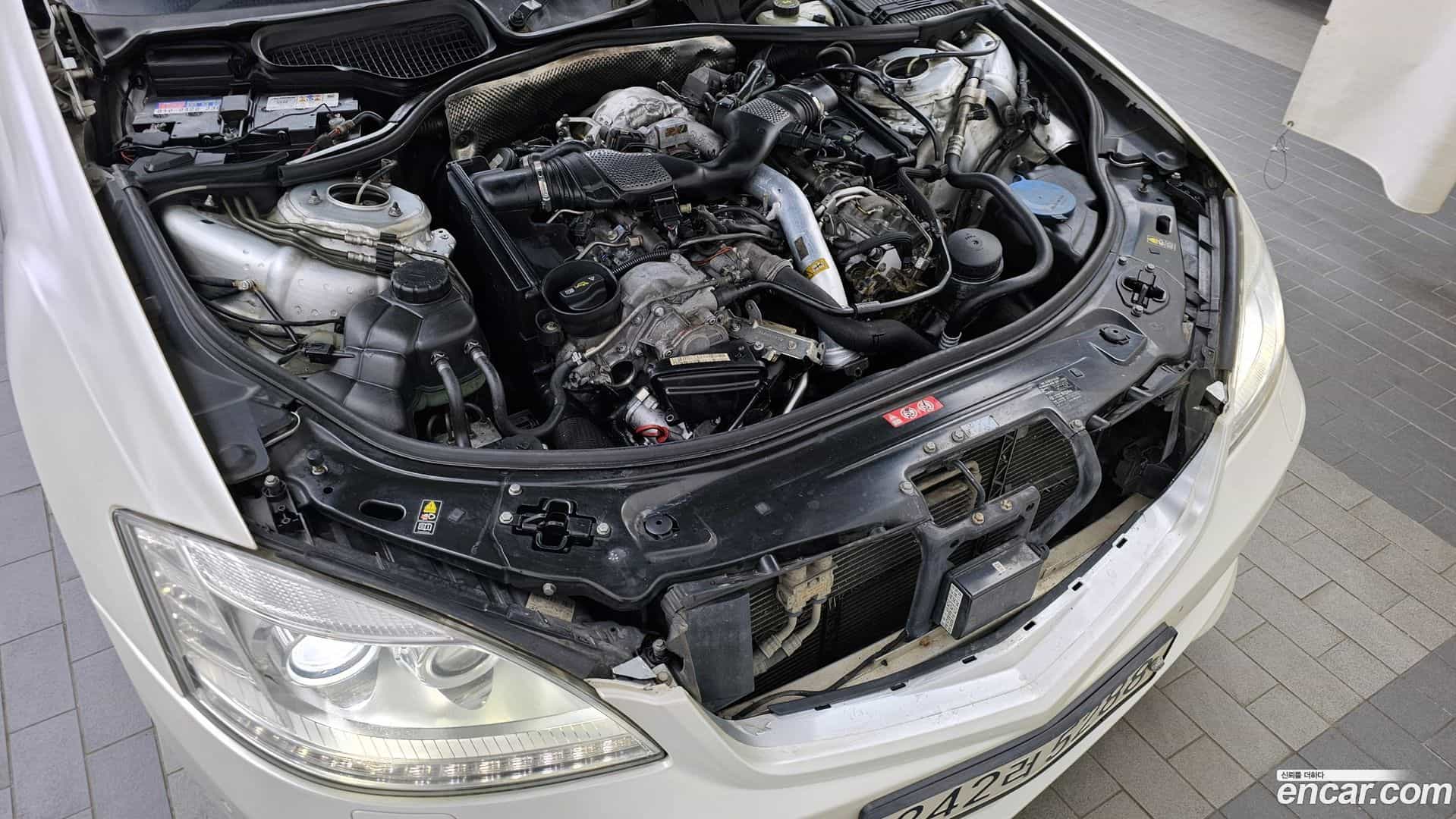 S-Class Mercedes-Benz 2010.10-OUTER-006