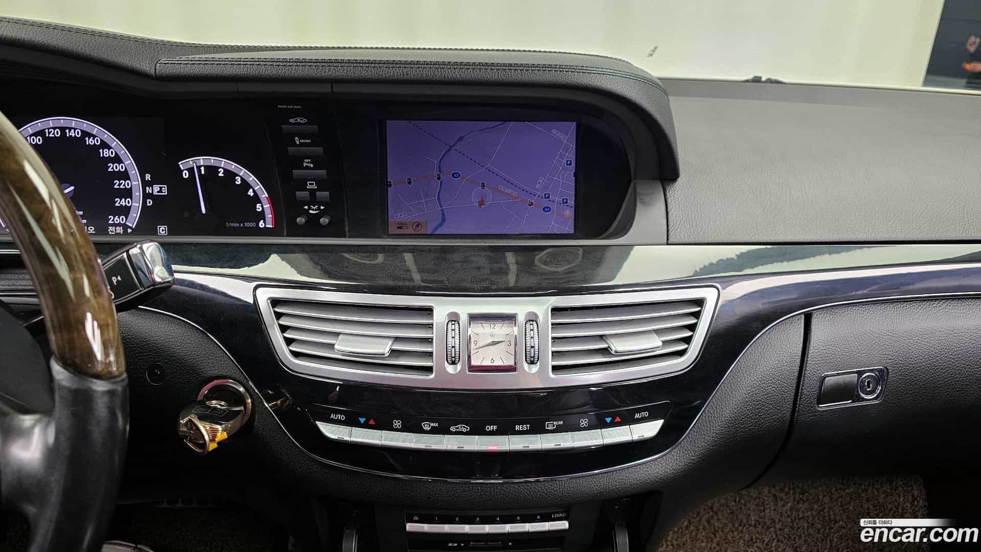 S-Class Mercedes-Benz 2010.10-OPTION-018