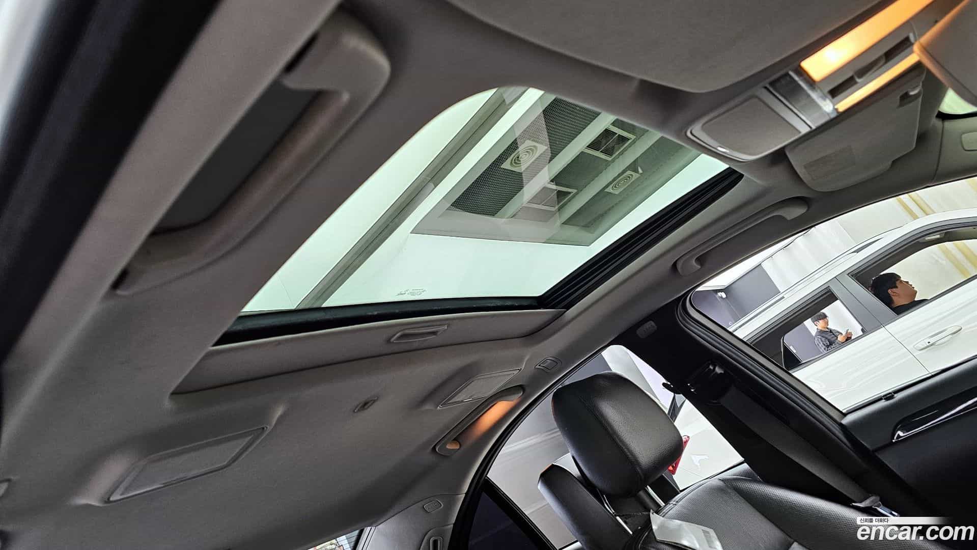 S-Class Mercedes-Benz 2010.10-OPTION-021