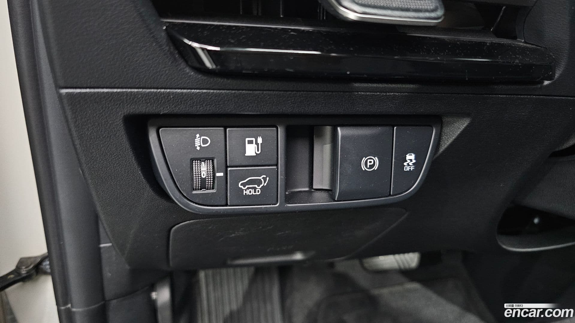 Main__Slider__Photo:EV6 Kia 2022.3-12