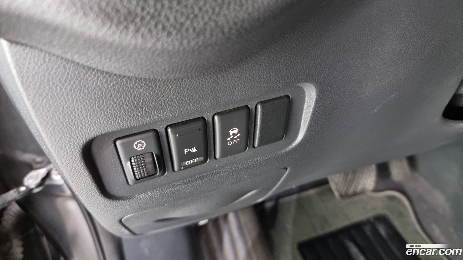 Main__Slider__Photo:QM5 Renault-KoreaSamsung 2014.9-12