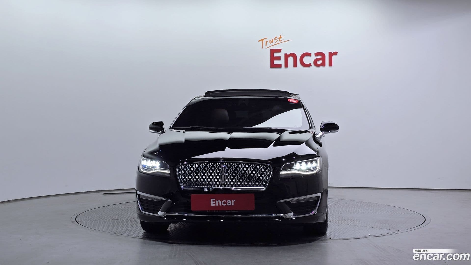 Main__Slider__Photo:MKZ Lincoln 2018.5-2