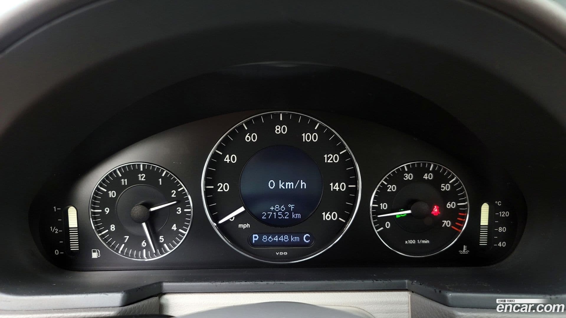 Main__Slider__Photo:E-Class Mercedes-Benz 2006.11-7